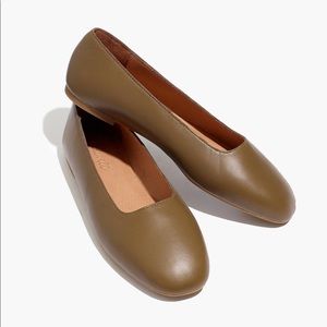 Madewell Cory Flats in Leather AE218 green shoes